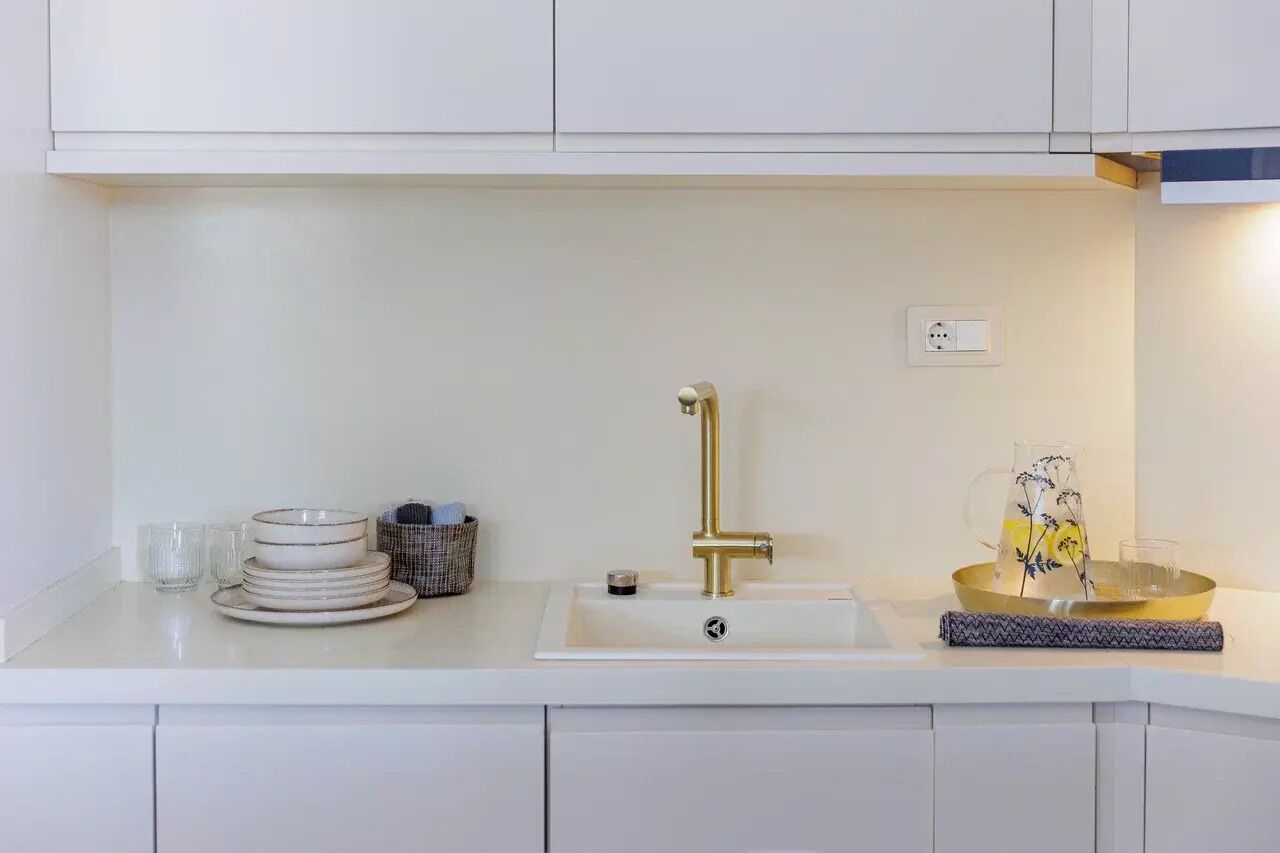 premium suite | private kitchen | electric kettle