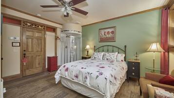 Superior Suite (The Headliner) | Premium bedding, individually decorated, individually furnished