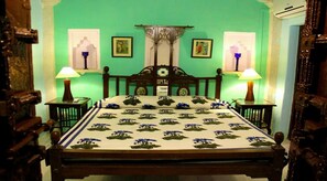 1 غرفة نوم وبديكورات فريدة لكل غرفة وطراز فريد لكل وحدة ومكتب