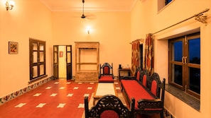 Suite (Heritage) | 1 bedroom, premium bedding, laptop workspace, blackout drapes - Hotel Ghanerao Castle Ranakpur (Desuri)