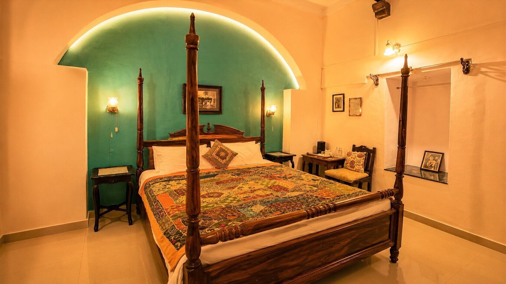 Family Duplex | 1 bedroom, premium bedding, laptop workspace, blackout drapes