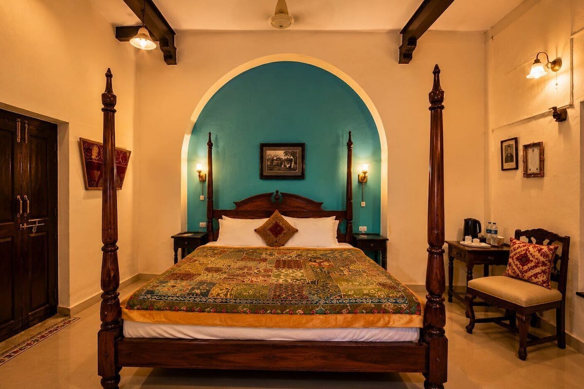 Family Duplex | 1 bedroom, premium bedding, laptop workspace, blackout drapes