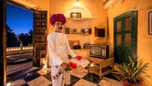 مدخل المنشأة