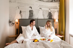 Zen Deluxe, Spa Bath | 客房内保险箱、办公桌、熨斗/熨板、免费 WiFi