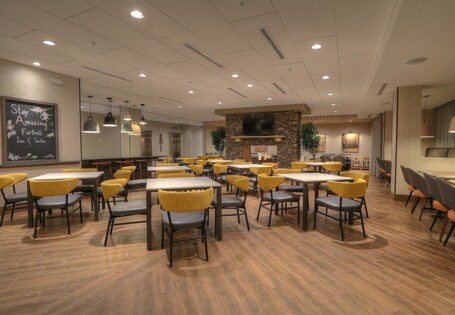 Fairfield Inn Suites by Marriott Gatlinburg Downtown - Image 23