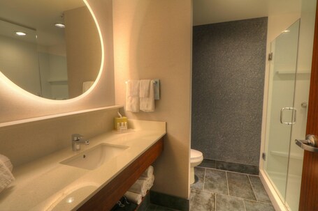 Fairfield Inn Suites by Marriott Gatlinburg Downtown - Image 27