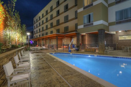 Fairfield Inn Suites by Marriott Gatlinburg Downtown - Image 21