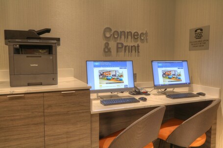 Fairfield Inn Suites by Marriott Gatlinburg Downtown - Image 30