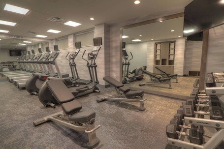Fairfield Inn Suites by Marriott Gatlinburg Downtown - Image 12