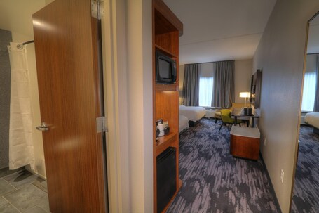 Fairfield Inn Suites by Marriott Gatlinburg Downtown - Image 31