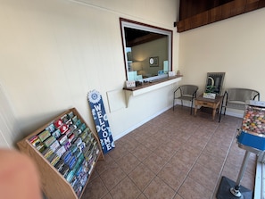Reception - Sunnyside Motel (Kaplan)