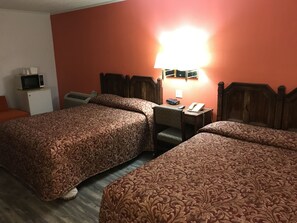 雙人房 | 書桌、熨斗/熨衣板、免費無線上網