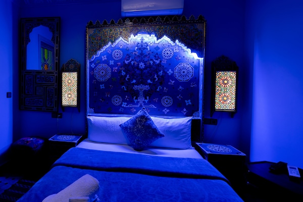 Classic-Doppelzimmer, 1 Schlafzimmer, Stadtblick | 1 Schlafzimmer, kostenloses WLAN, Bettwäsche