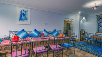 Ferdiglaget frokost er inkludert hver dag