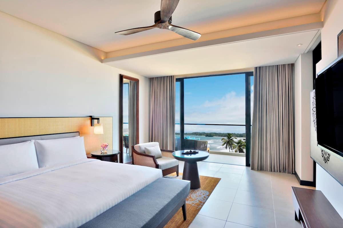 suite, 1 king bed, ocean view | 1 bedroom, premium bedding, minibar, in-room safe