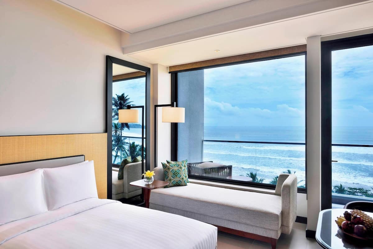 room, 1 king bed, ocean view | 1 bedroom, premium bedding, minibar, in-room safe