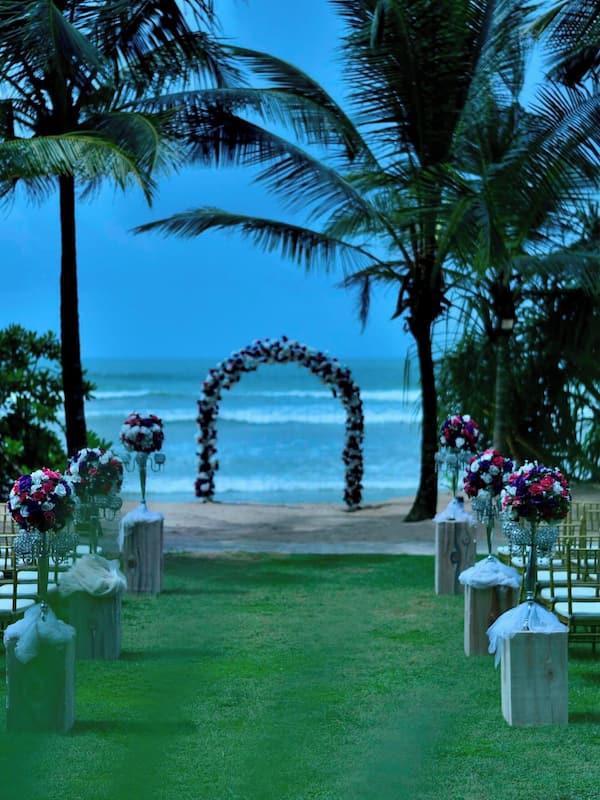 Banquet hall