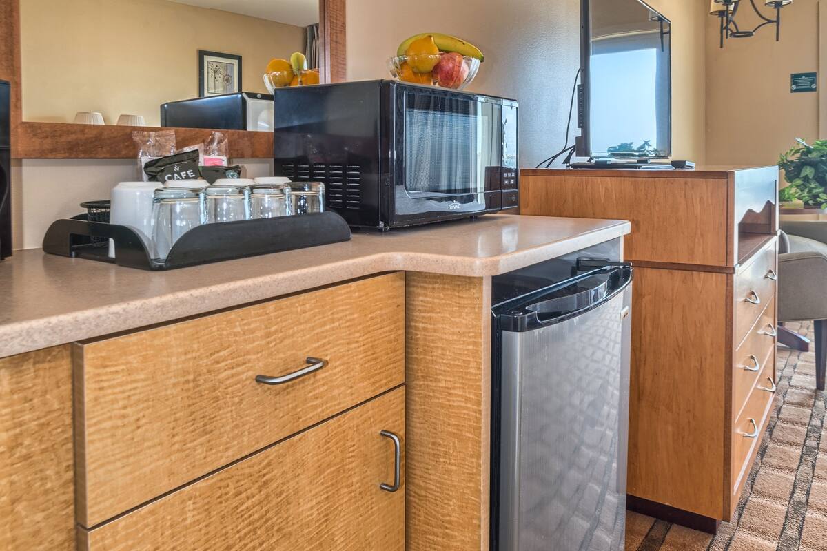 basic room, 2 queen beds, ocean view | mini fridge