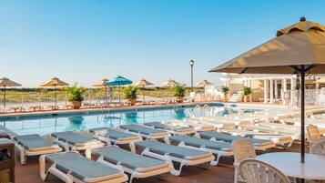 Kolam renang outdoor