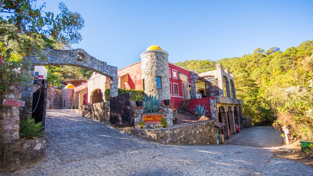 Front of property - Hotel Boutique Hacienda Caudillos (San Sebastian del Oeste)