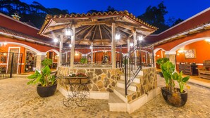 Terrace/patio - Hotel Boutique Hacienda Caudillos (San Sebastian del Oeste)