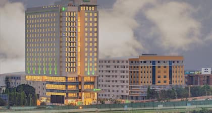 Holiday Inn Bengaluru Racecourse by IHG