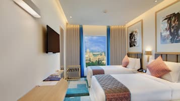 Premium bedding, in-room safe, desk, laptop workspace
