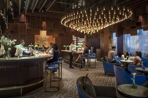 3 restaurants; breakfast, lunch, and dinner served - Shangri-La Colombo (Colombo)