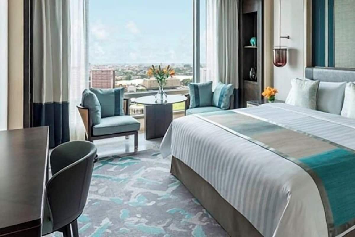 Egyptian cotton sheets, down duvets, minibar, in-room safe