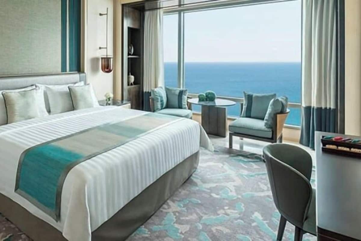 Egyptian cotton sheets, down duvets, minibar, in-room safe