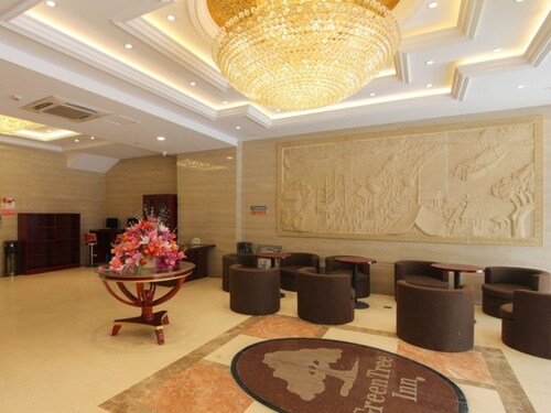 GreenTree Inn JiangSu ZHenjiang Jurong Yalong Hotel