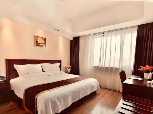 グリーンツリー アライアンス 北京 ハイディエン ディストリクト ノース スクエア オブ ウェスト レールウェイ ステーション ホテル (格林聯盟北京市海澱區西站站前北廣場火車站酒店)