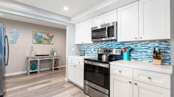 Townhome, Multiple Beds, Beach View (Fanta-Sea 53) | Private kitchen | Fridge, microwave, oven, stovetop