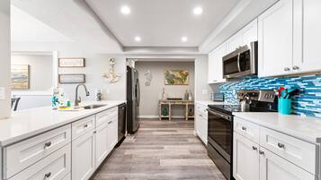 Townhome, Multiple Beds, Beach View (Fanta-Sea 53) | Private kitchen | Fridge, microwave, oven, stovetop