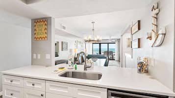 Townhome, Multiple Beds, Beach View (Fanta-Sea 53) | Interior