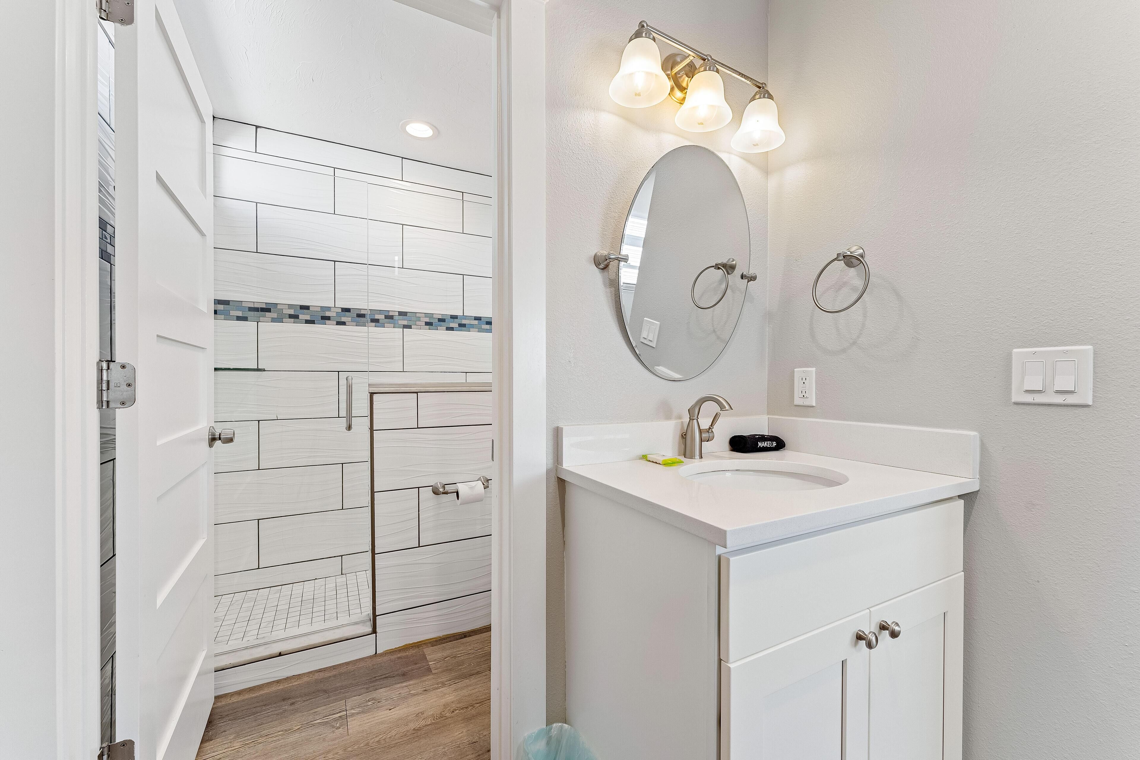 Townhome, Multiple Beds, Beach View (Fanta-Sea 53) | Bathroom