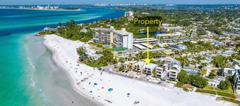Fanta-Sea on the Beach by Beachside Management - 53 Beach Rd