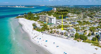 Fanta-Sea on the Beach by Beachside Management - 53 Beach Rd