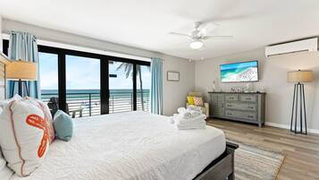 Townhome, Multiple Beds, Beach View (Fanta-Sea 53) | 4 bedrooms, individually decorated, individually furnished, desk