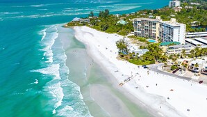 Aerial view - Fanta-Sea on the Beach by Beachside Management - 55 Beach Rd (Siesta Key)