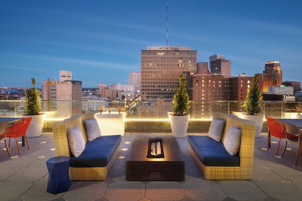 2 Bars/Lounges, Bar auf der Dachterrasse, Lobby-Lounge