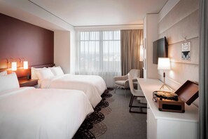 Frette Italian sheets, premium bedding, pillow-top beds, in-room safe - The Elizabeth Hotel, Autograph Collection (Fort Collins)