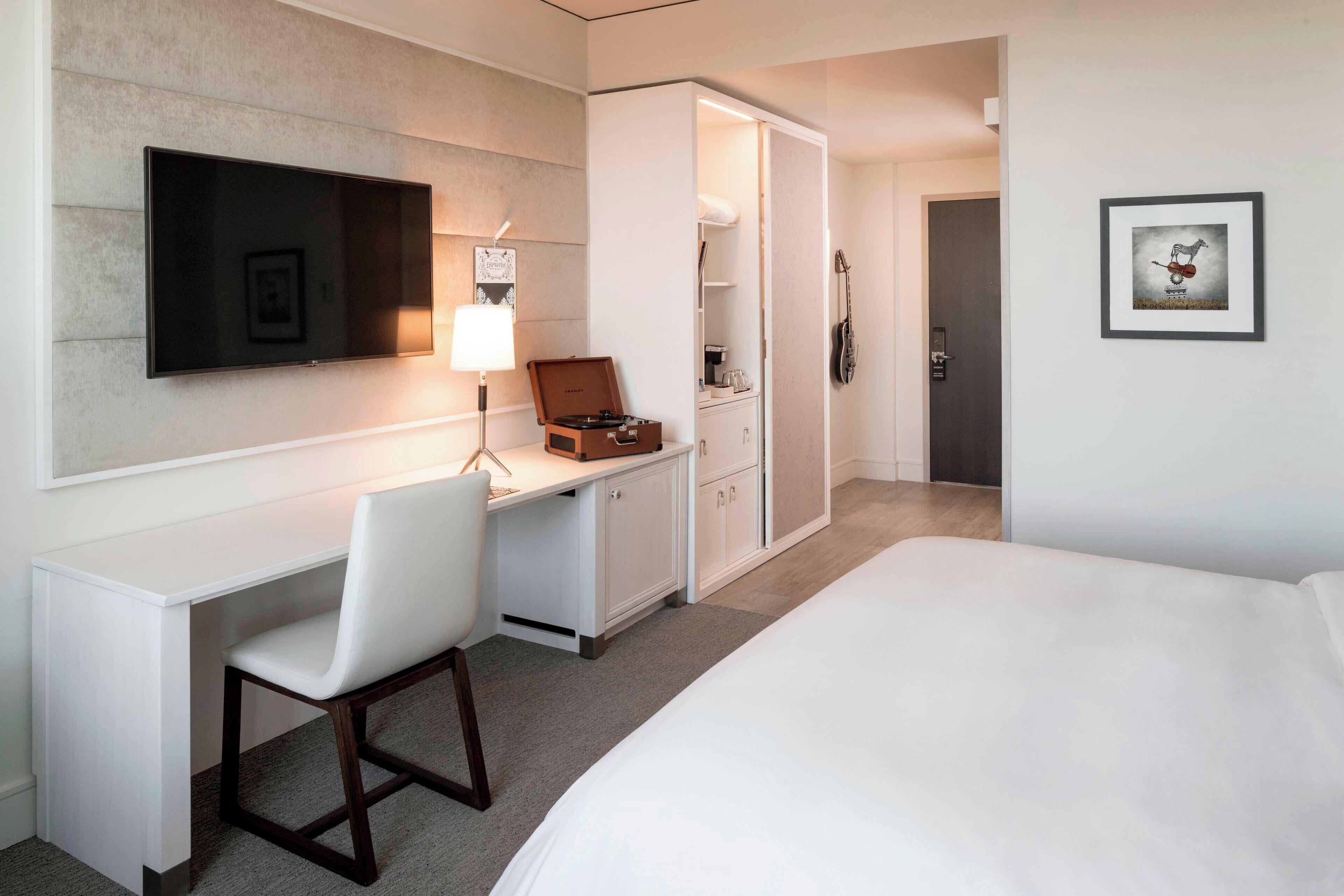 frette italian sheets, premium bedding, pillow-top beds, in-room safe