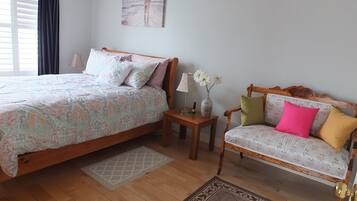 House, 3 Bedrooms | 3 bedrooms, desk, iron/ironing board, WiFi (free)