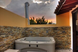Luxury-Penthouse, 3 Schlafzimmer, Balkon, Stadtblick | Terrasse/Patio
