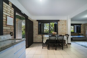 Apartment with 2 dorms | Wohnbereich