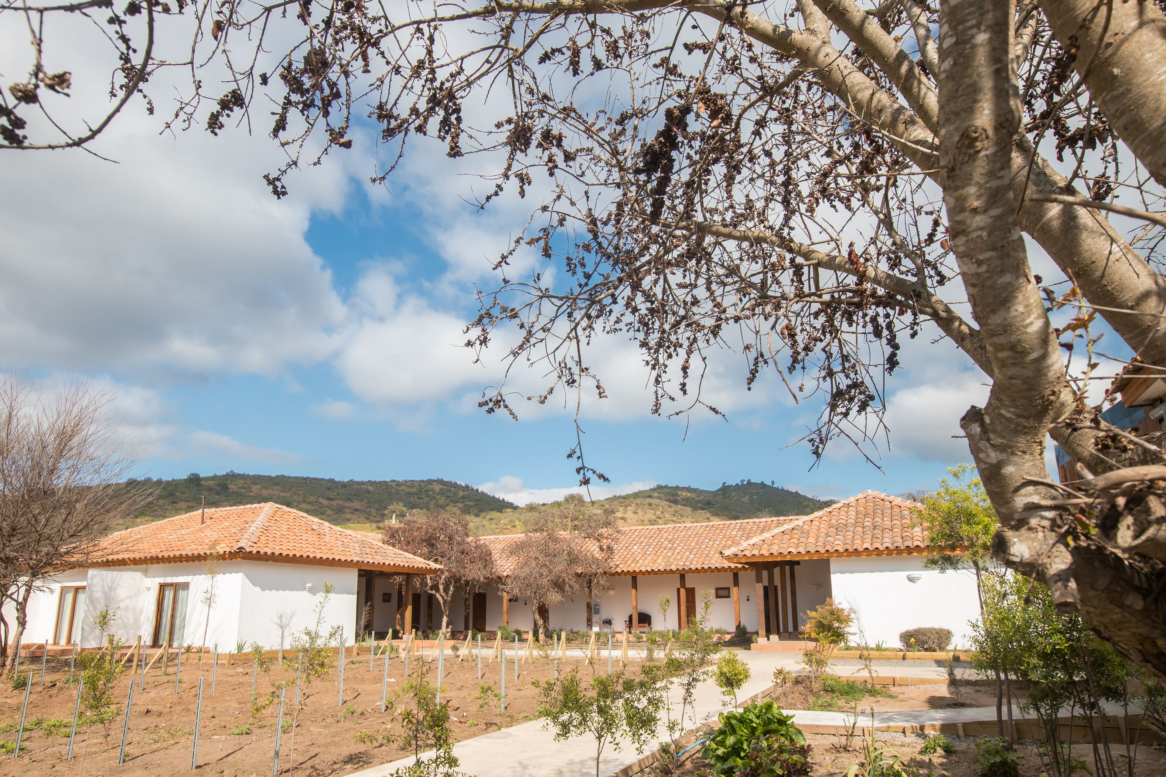 Vista frontal de la propiedad