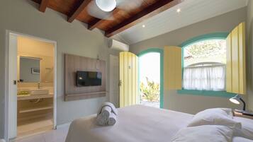 Dreibettzimmer (Colonial) | Minibar, Schreibtisch, Bügeleisen/Bügelbrett, kostenloses WLAN