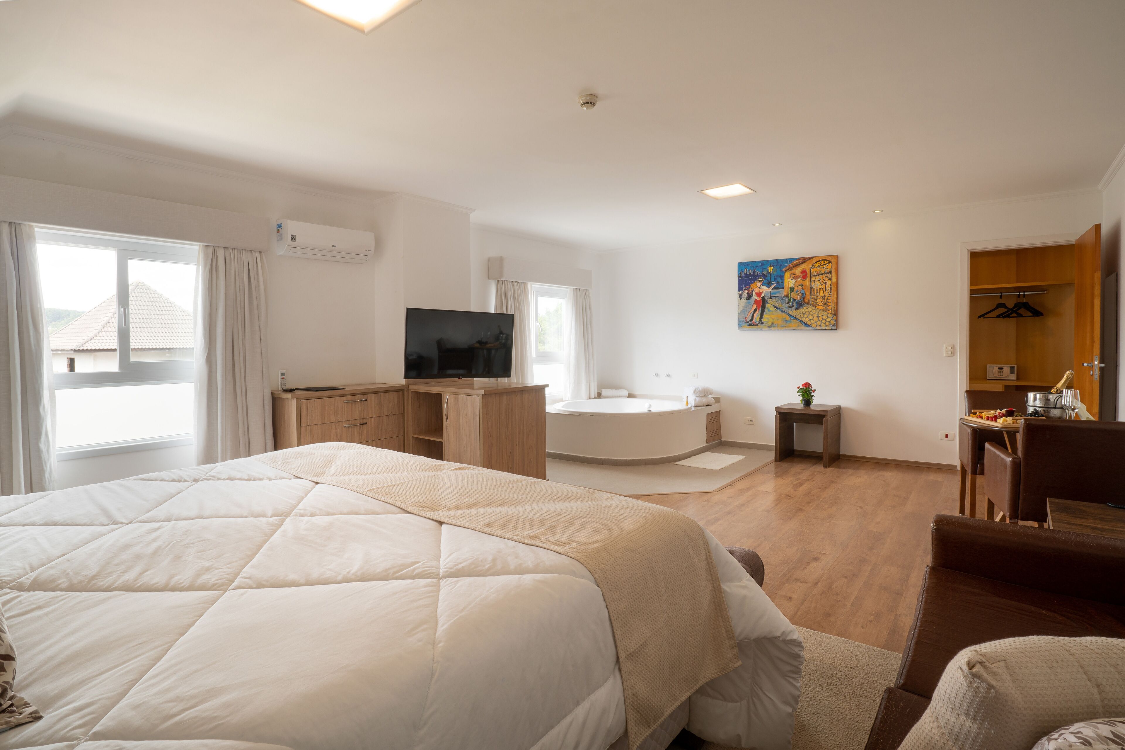 premier room | private spa tub