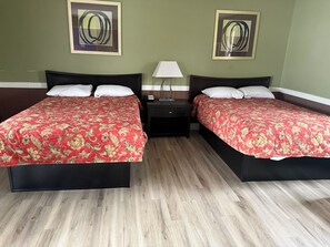 Chambre Double, 2 lits doubles, rez-de-chaussée | Wi-Fi gratuit, draps fournis